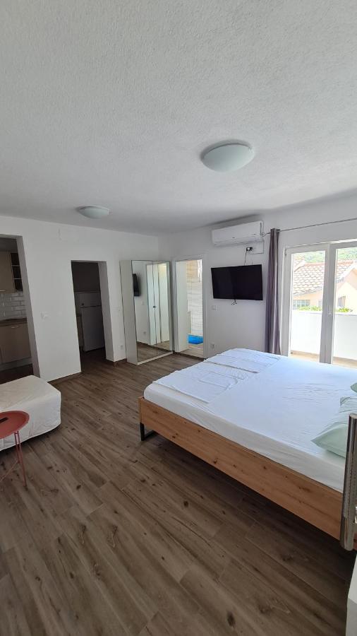 Apartmani Mlinar - Studio Apartment Grebaštica Kültér fotó