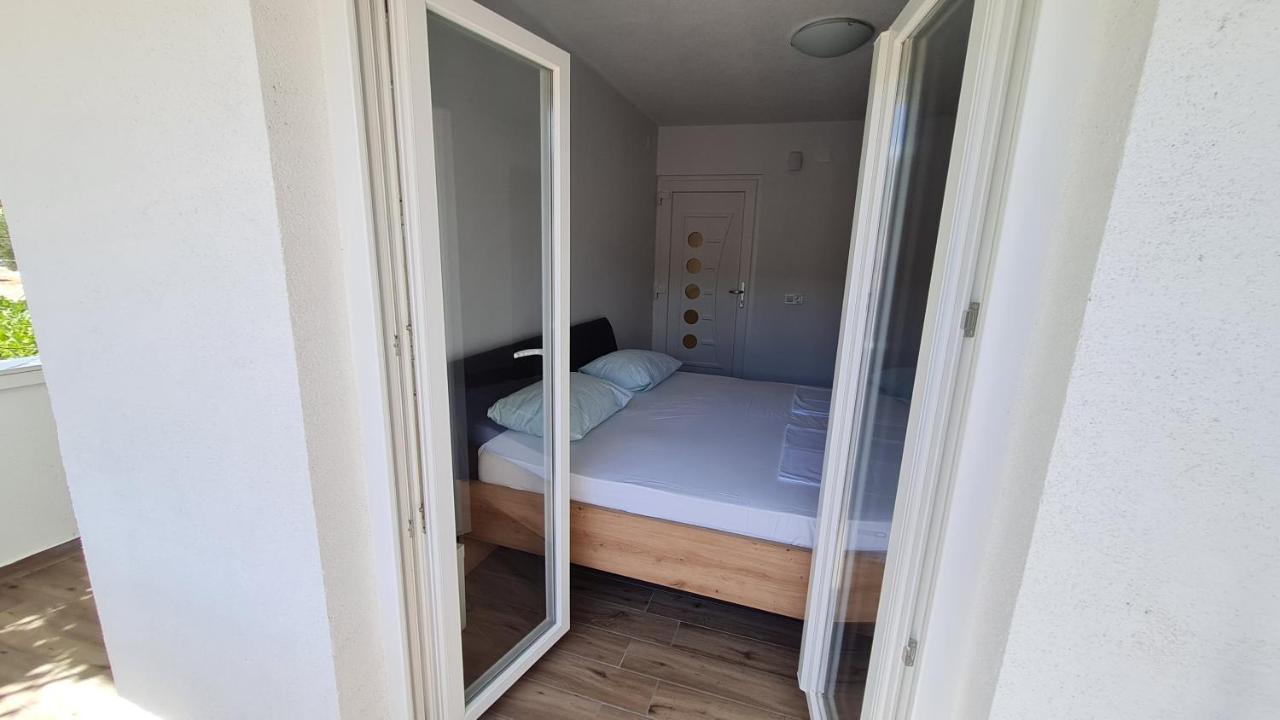 Apartmani Mlinar - Studio Apartment Grebaštica Kültér fotó